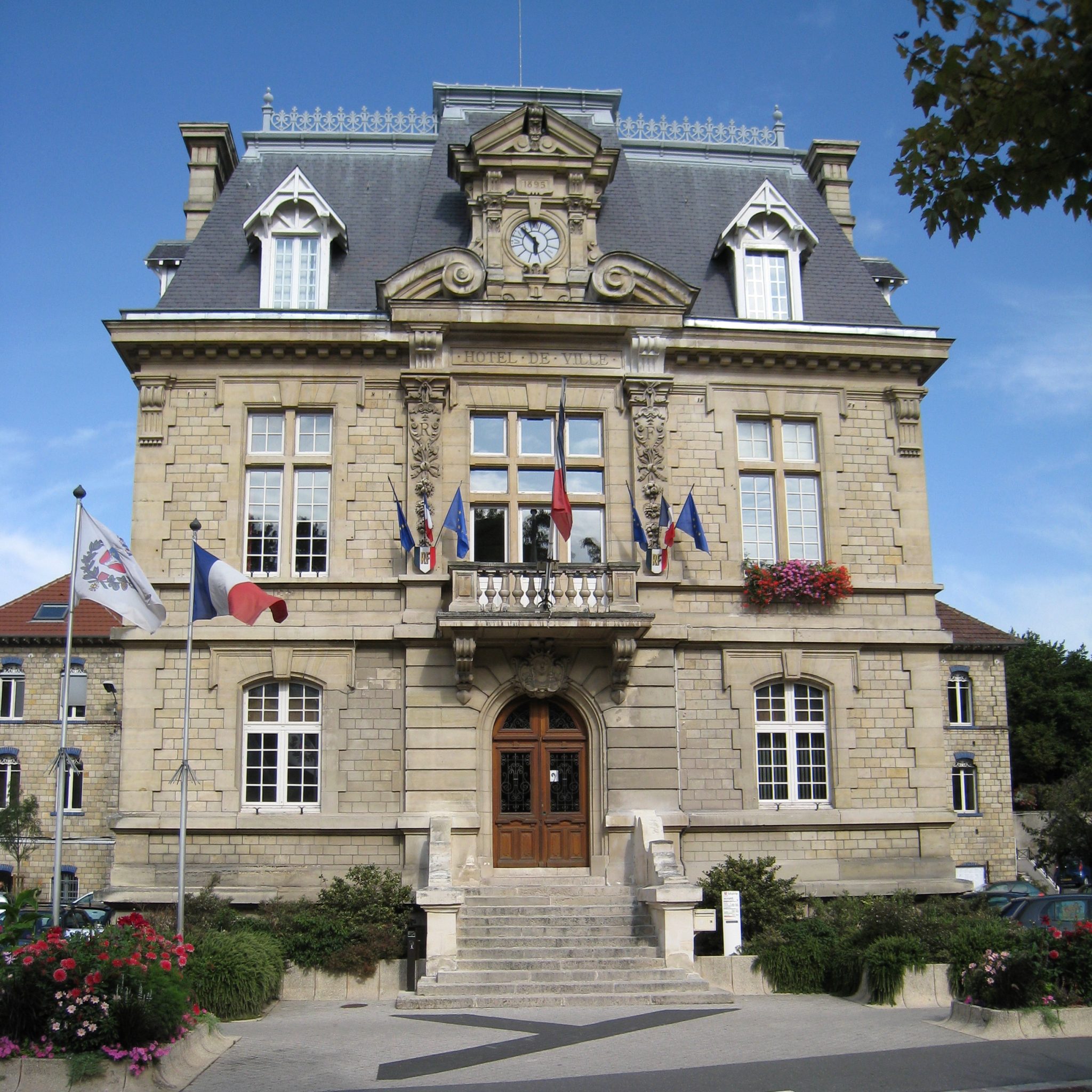 Livraison de glaçons à Conflans-Sainte-Honorine : confluence Seine-Oise