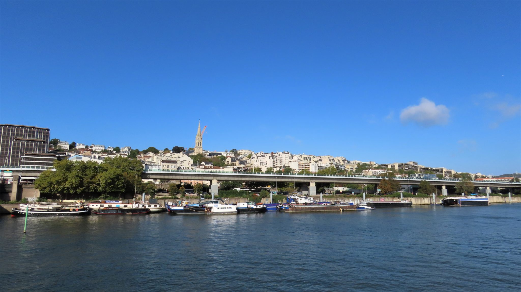 Livraison de glaçons à Saint-Cloud : centre-ville et résidentiel cossu